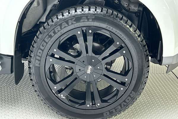 2020 Isuzu MU-X LS-T