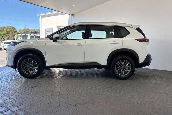 2025 Nissan X-TRAIL ST T33