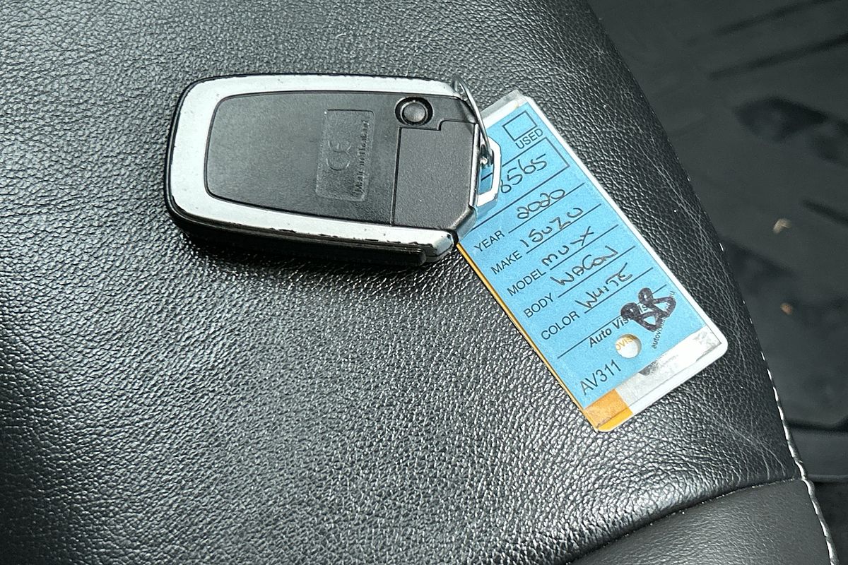 2020 Isuzu MU-X LS-T