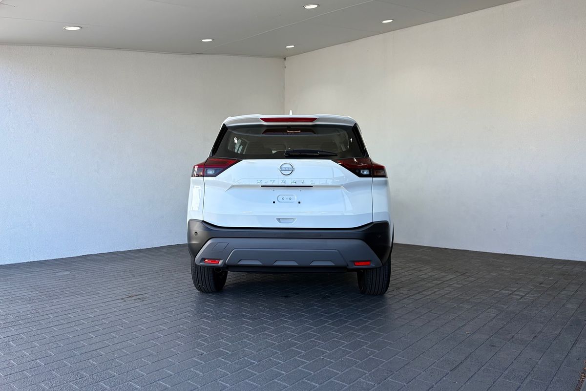 2025 Nissan X-TRAIL ST T33