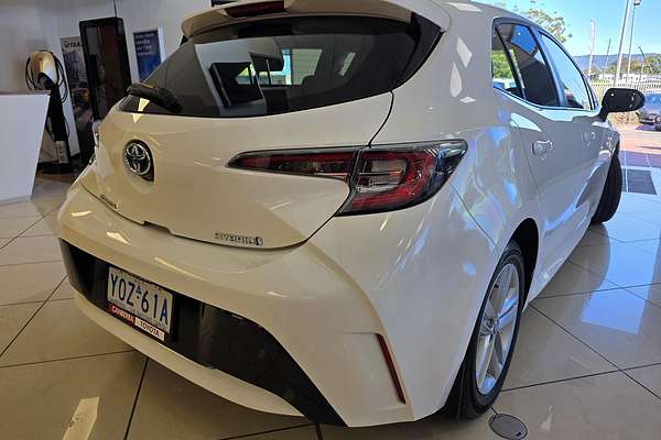 2020 Toyota Corolla Ascent Sport Hybrid ZWE211R