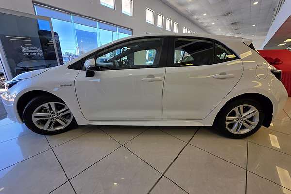 2020 Toyota Corolla Ascent Sport Hybrid ZWE211R