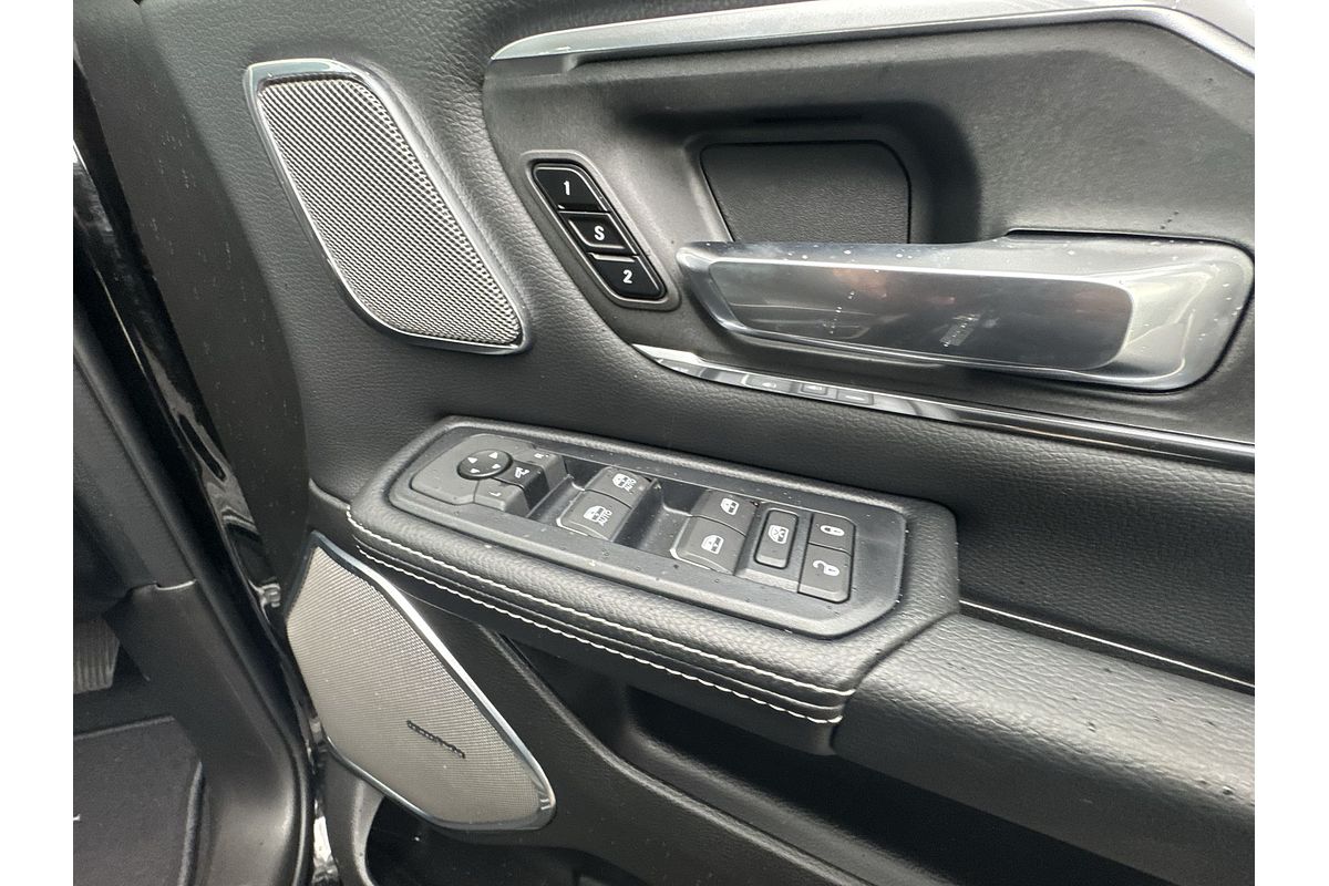 2025 RAM 1500 Laramie Sport Hurricane SO RamBox DT 4X4 SWB