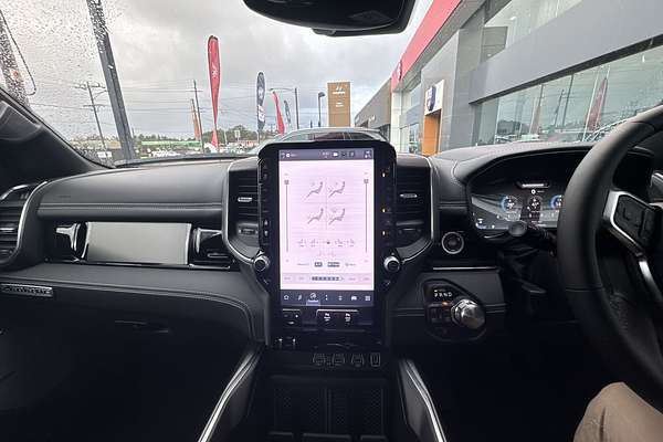 2025 RAM 1500 Laramie Sport Hurricane SO RamBox DT 4X4 SWB