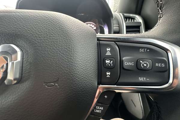 2025 RAM 1500 Laramie Sport Hurricane SO RamBox DT 4X4 SWB