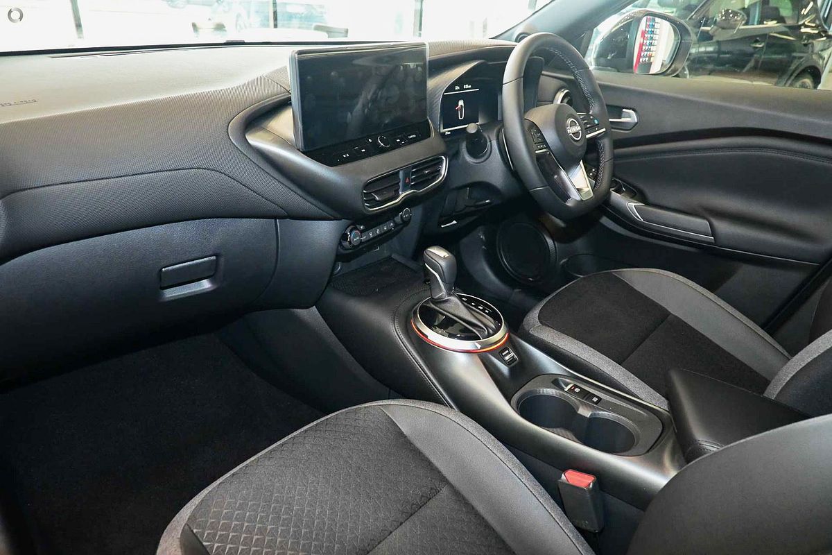 2025 Nissan JUKE Ti F16