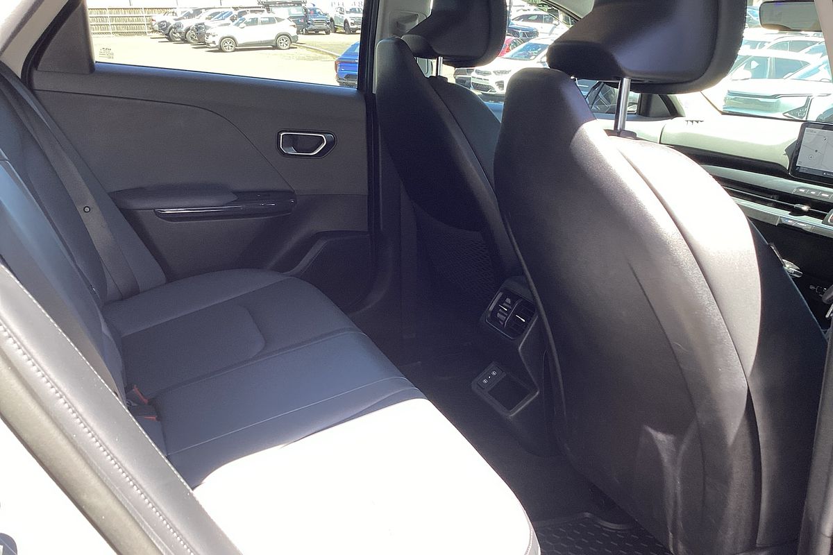 2024 Kia K4 Sport+ CL4m