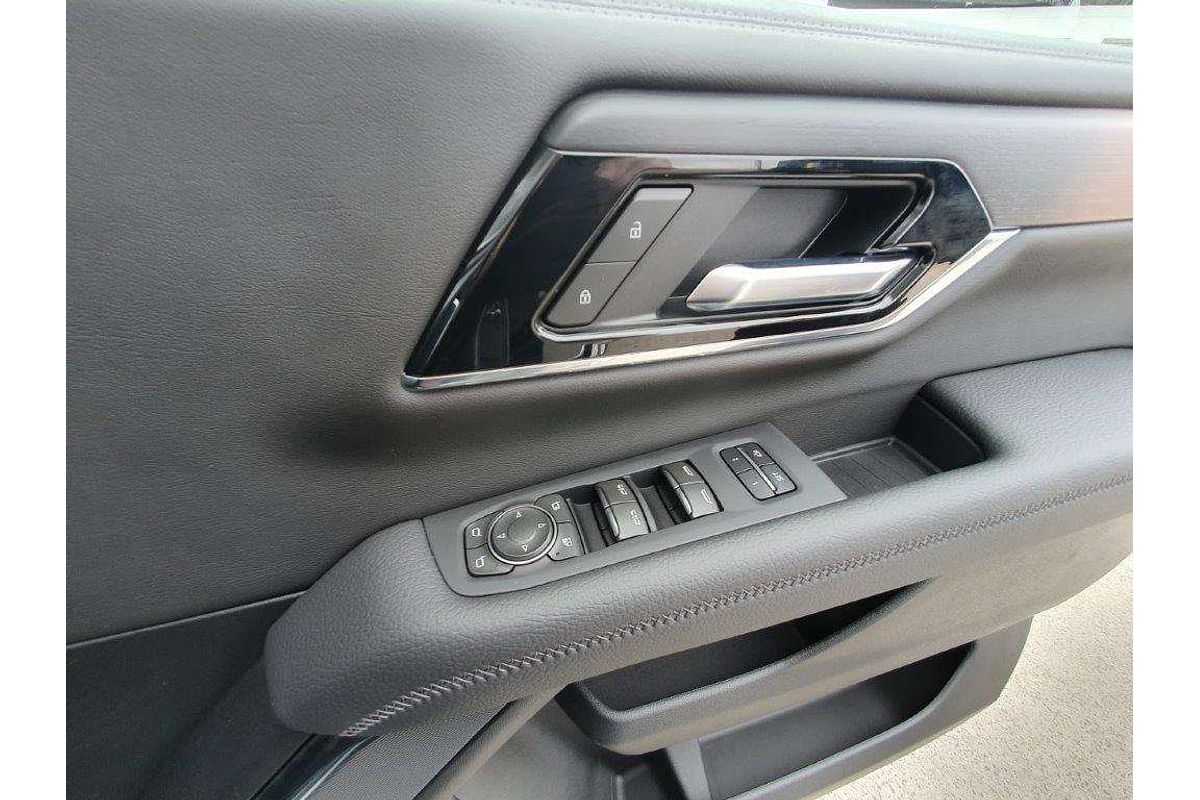 2025 GMC Yukon Denali T1