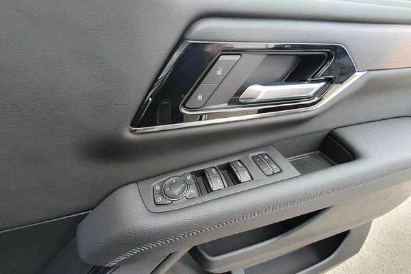 2025 GMC Yukon Denali T1