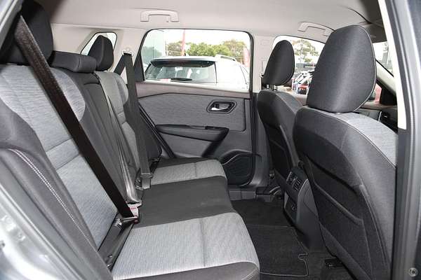 2025 Nissan X-TRAIL ST T33