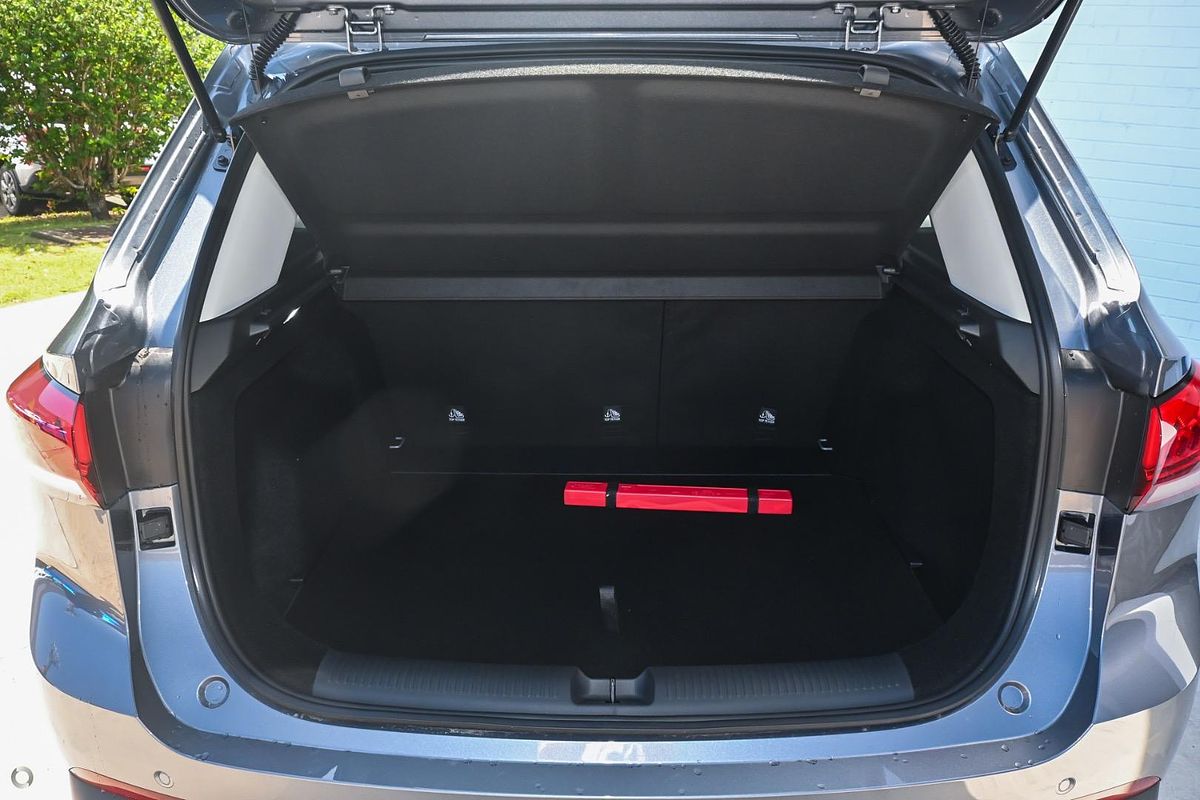 2025 MG ZS Essence ZS32