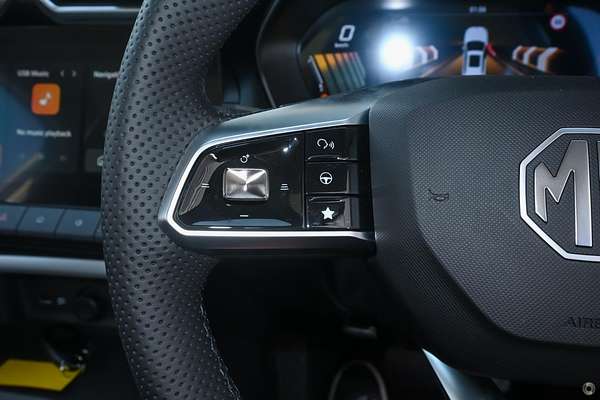 2025 MG ZS Essence ZS32