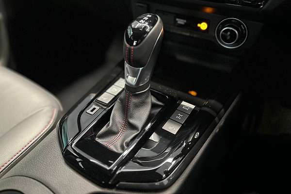 2025 Isuzu D-MAX X-TERRAIN 4X4