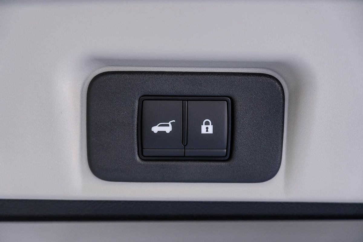 2025 Nissan Ariya Advance FE0