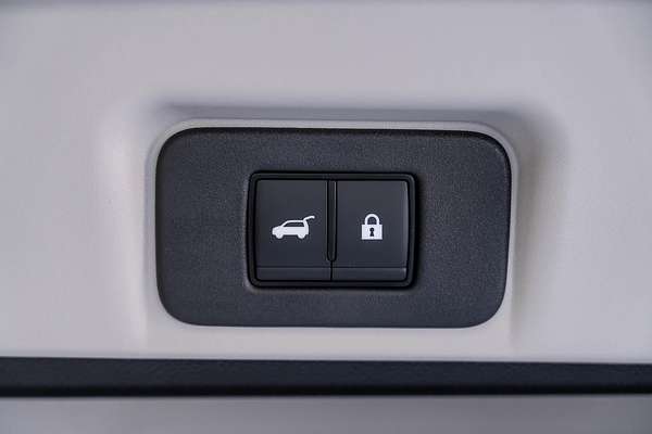 2025 Nissan Ariya Advance FE0