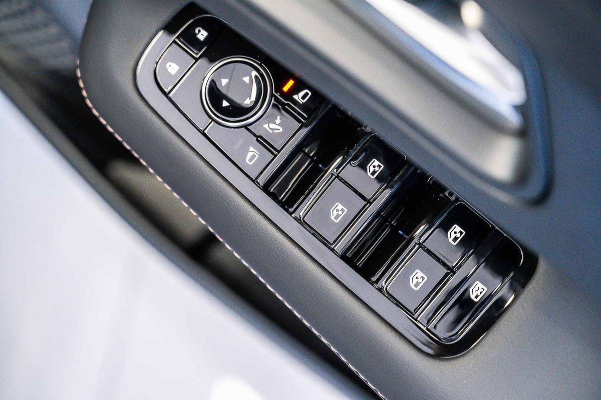 2025 Nissan Ariya Advance FE0