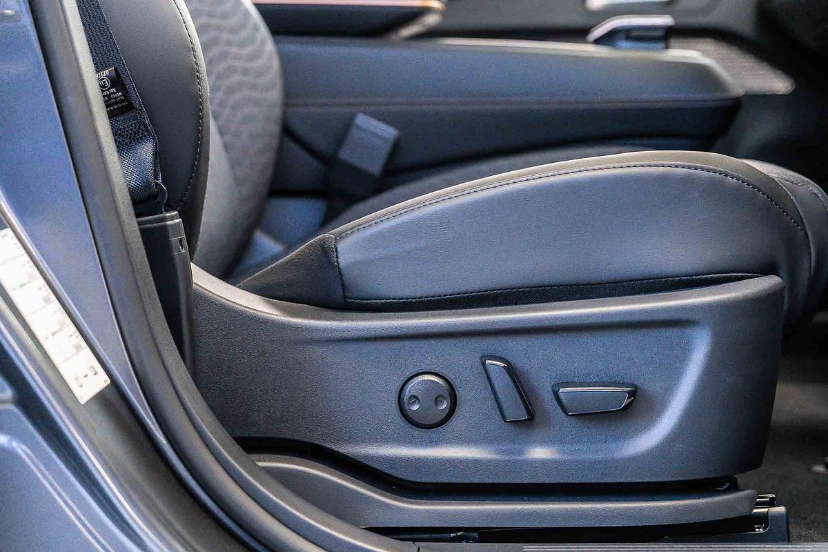 2025 Nissan Ariya Advance FE0