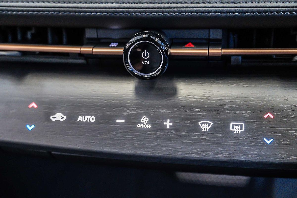 2025 Nissan Ariya Advance FE0