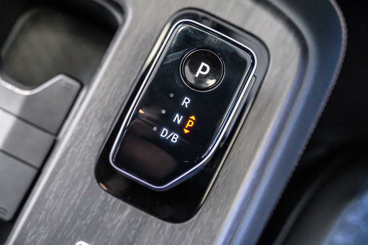 2025 Nissan Ariya Advance FE0