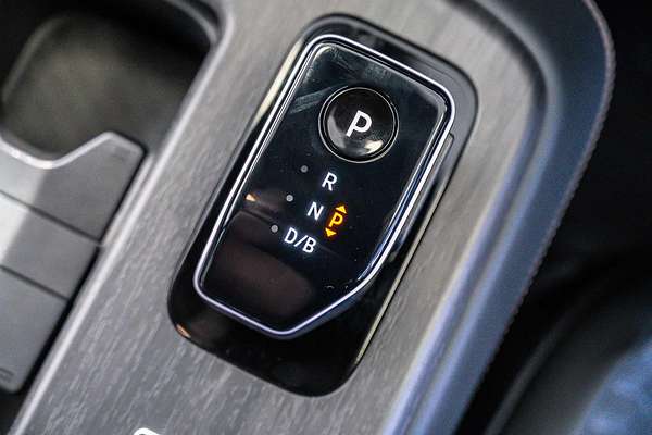 2025 Nissan Ariya Advance FE0