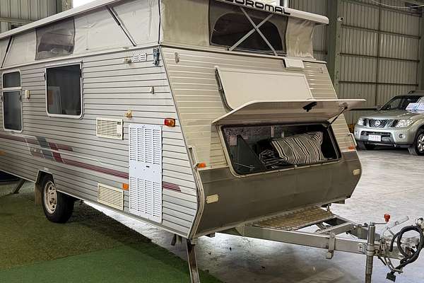 2002 Coromal Ex-Cel 505 Pop Top