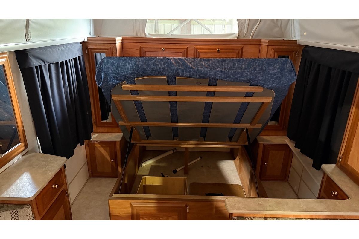 2002 Coromal Ex-Cel 505 Pop Top