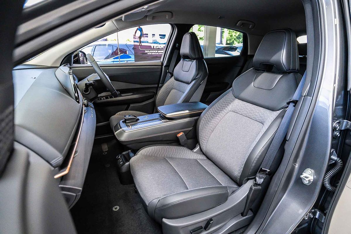 2025 Nissan Ariya Advance FE0