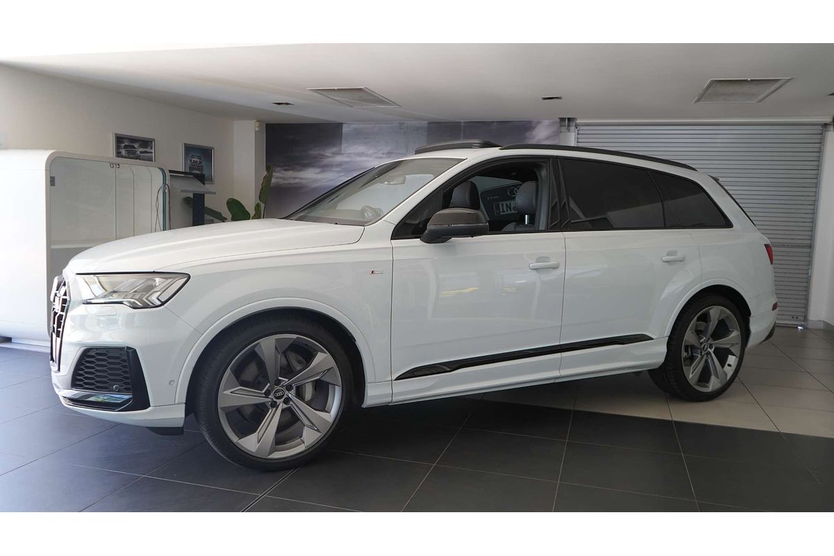 2021 Audi Q7 50 TDI S line 4M
