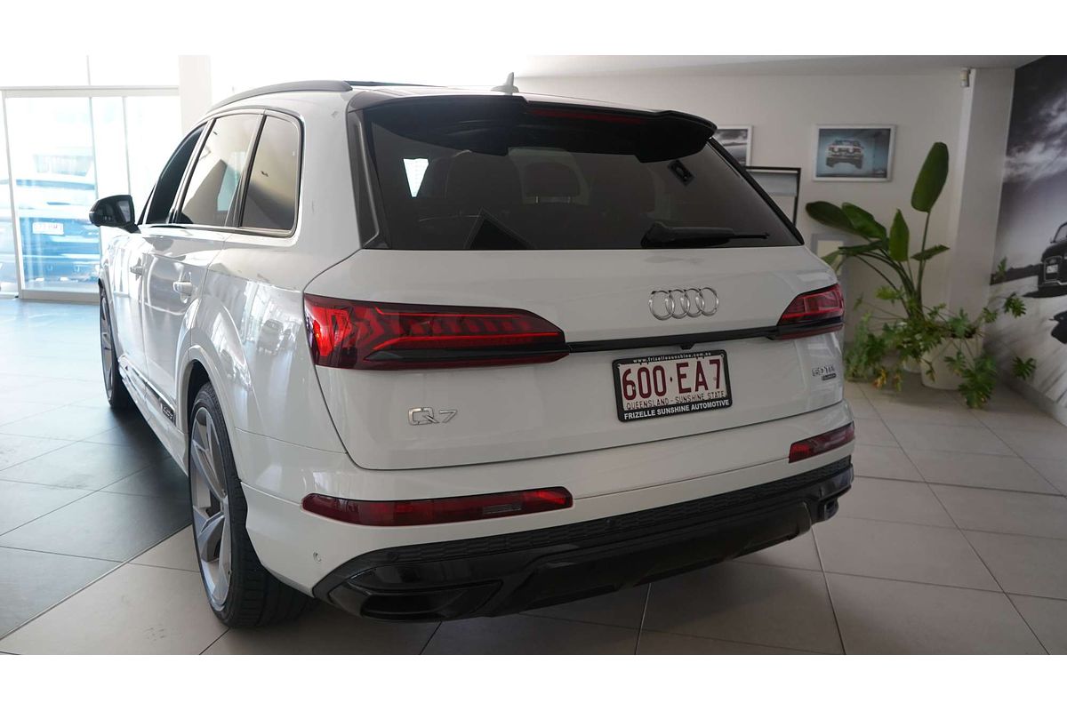 2021 Audi Q7 50 TDI S line 4M