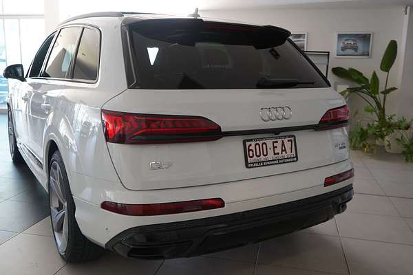 2021 Audi Q7 50 TDI S line 4M