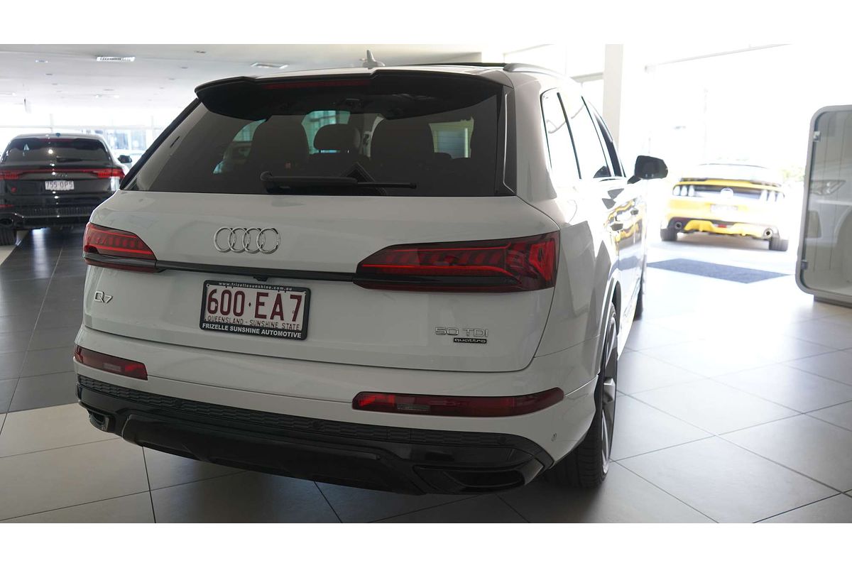 2021 Audi Q7 50 TDI S line 4M