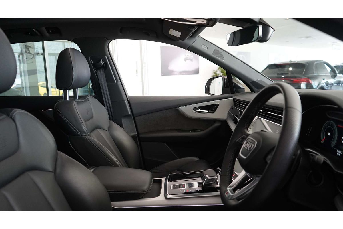 2021 Audi Q7 50 TDI S line 4M