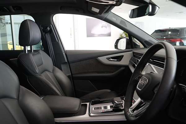 2021 Audi Q7 50 TDI S line 4M