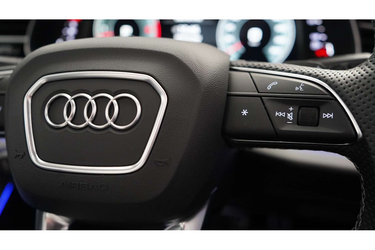 2021 Audi Q7 50 TDI S line 4M