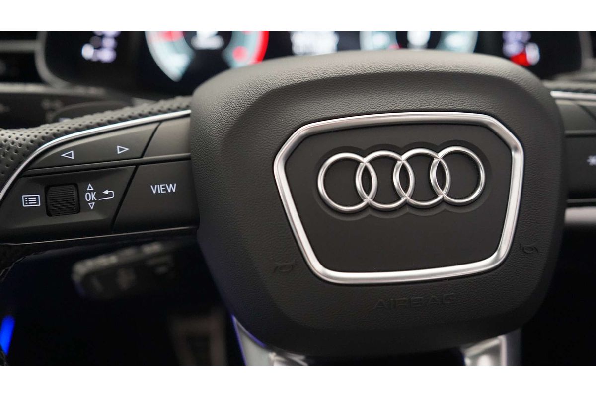 2021 Audi Q7 50 TDI S line 4M