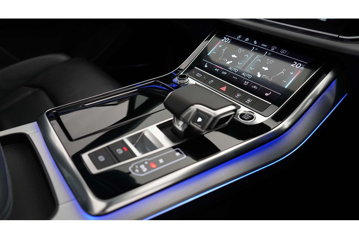 2021 Audi Q7 50 TDI S line 4M