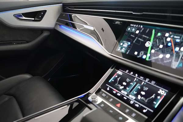 2021 Audi Q7 50 TDI S line 4M