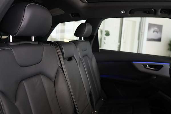 2021 Audi Q7 50 TDI S line 4M