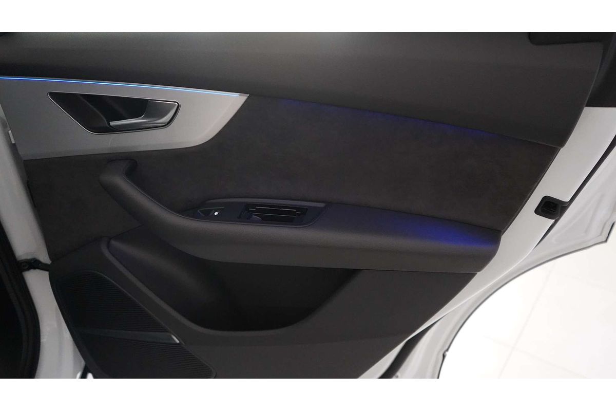 2021 Audi Q7 50 TDI S line 4M