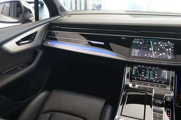 2021 Audi Q7 50 TDI S line 4M