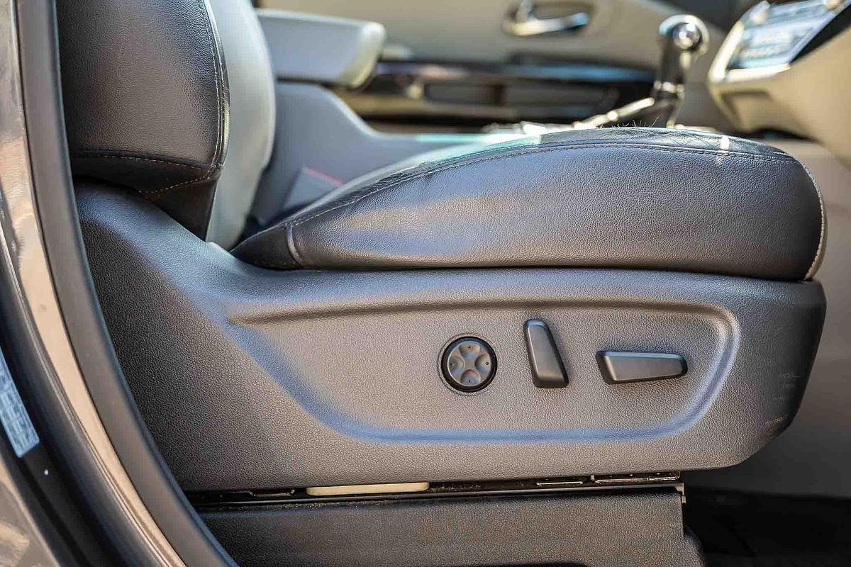 2016 Kia Carnival Platinum YP