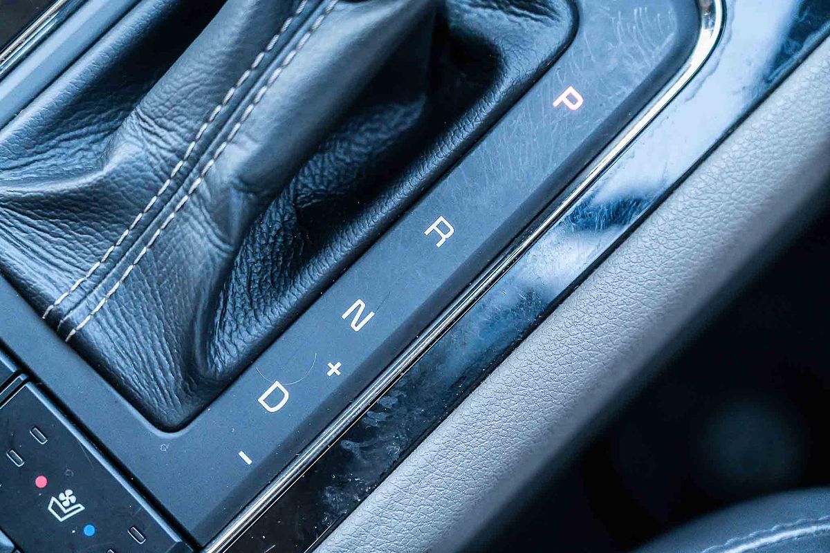 2016 Kia Carnival Platinum YP