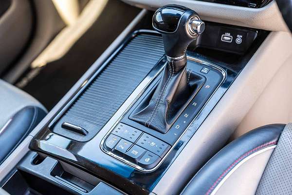 2016 Kia Carnival Platinum YP