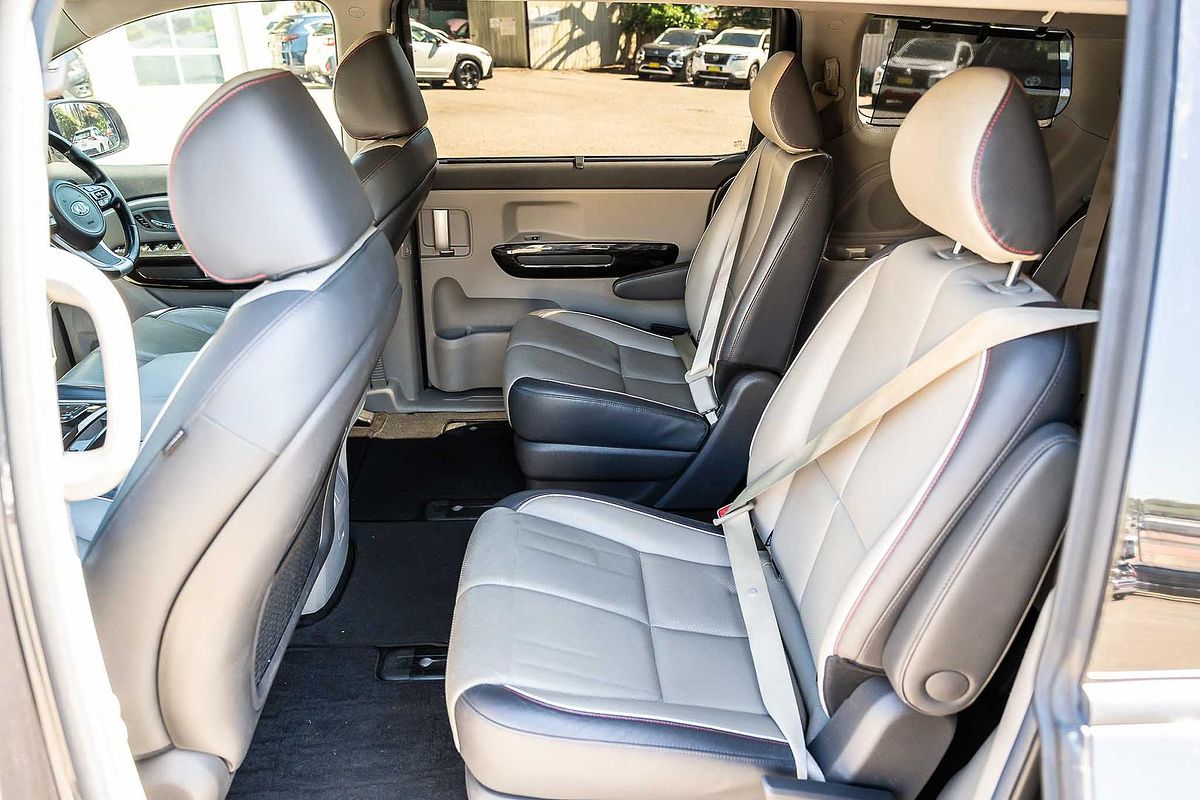 2016 Kia Carnival Platinum YP