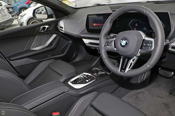 2025 BMW 1 Series 118 Sport Collection F70