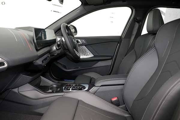 2025 BMW 1 Series 118 Sport Collection F70