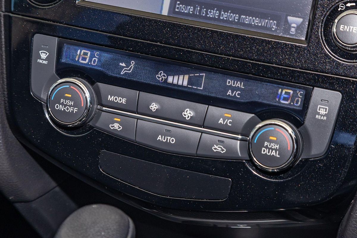 2014 Nissan X-TRAIL ST-L T32