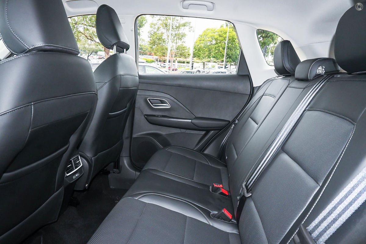 2025 MG ZS Essence ZS32