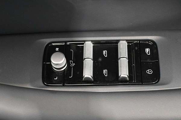 2025 Geely EX5 Inspire E245