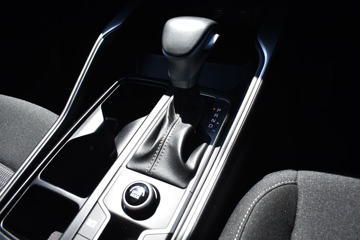 2023 Kia Sorento S MQ4